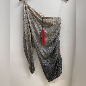 NWT ITMFL One Shoulder Sequin Dress - Silver